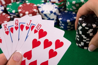 Thùng phá sảnh là gì – Thuật ngữ trong Poker cần quan tâm